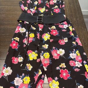 Sleeveless Flower one piece pants romper